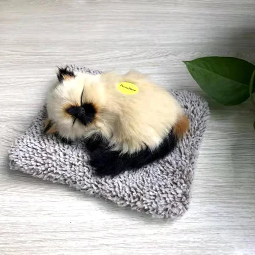 عروسک گربه صدا دار خوابیده طول 18 سانتی متر